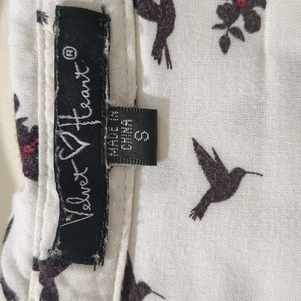 Small Hummingbird Button up - Picture 4 of 4